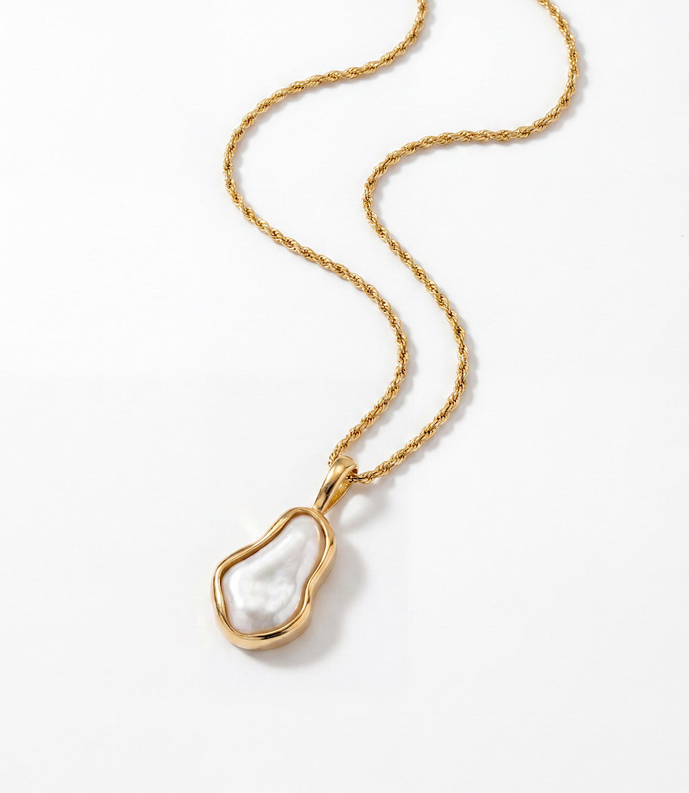 Organic Pearl Pendant Necklace