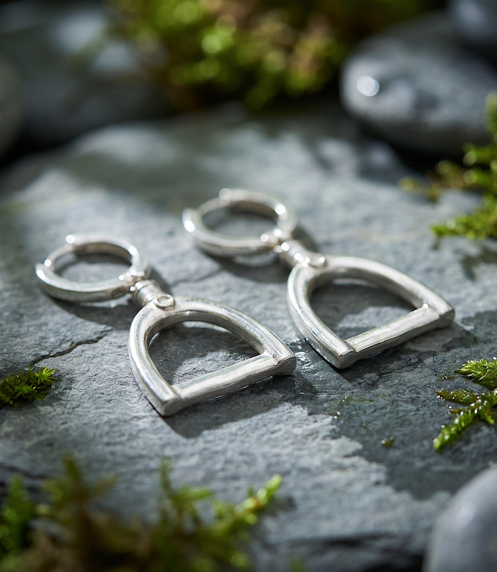 Horsebit Link Earrings