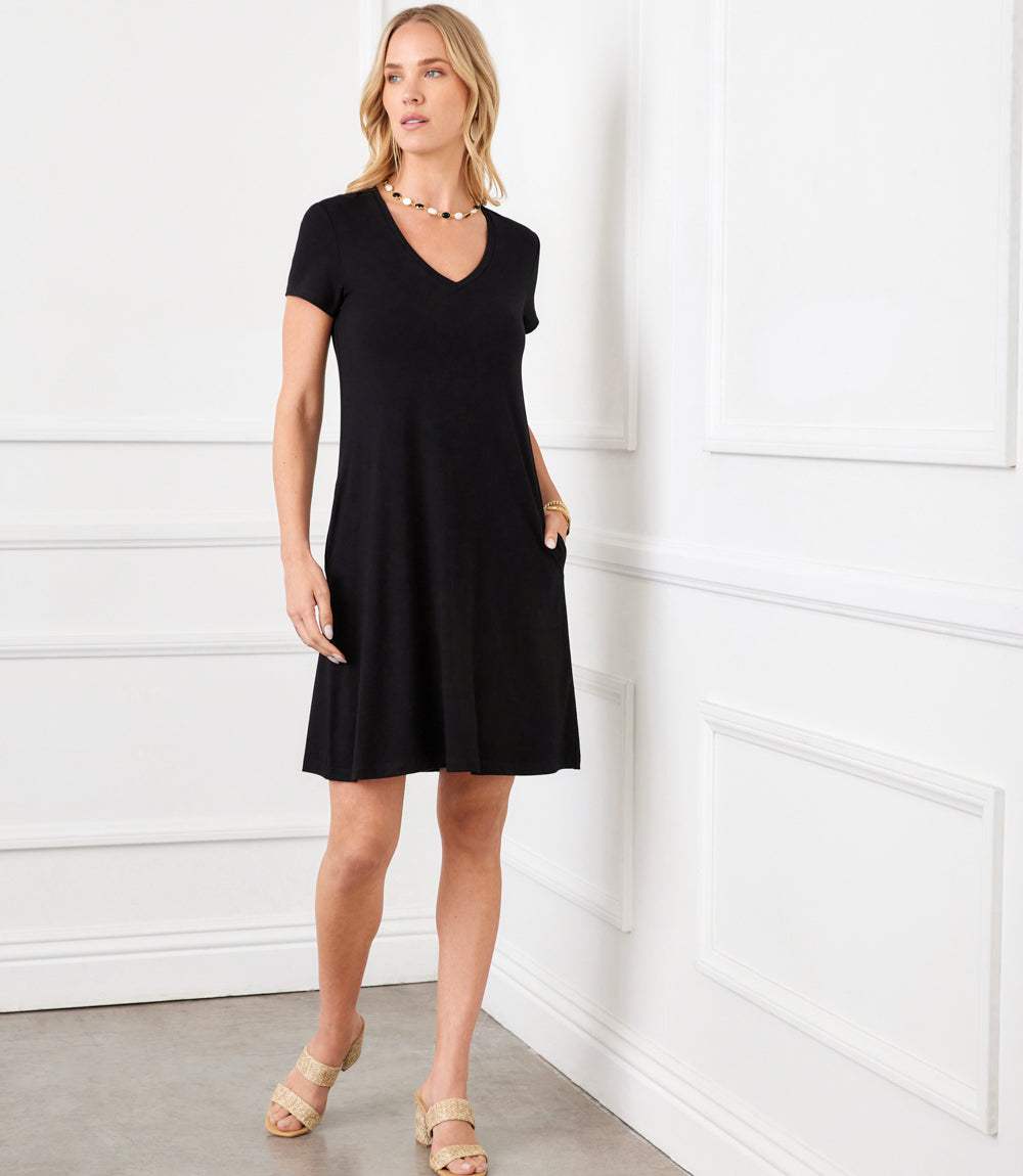 Quinn V-Neck Pocket Dress
