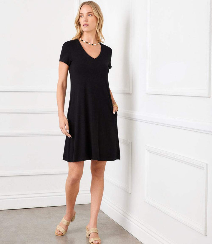 Quinn V-Neck Pocket Dress
