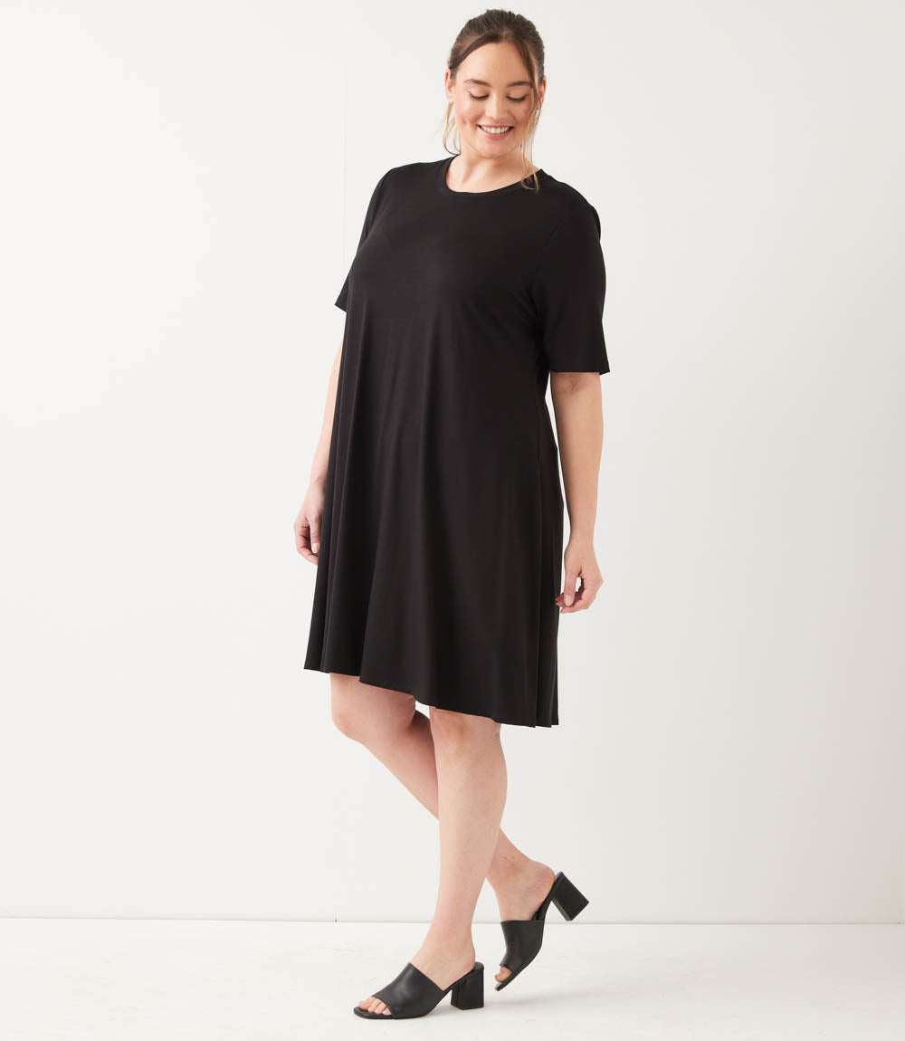 black plus size short dress Karen Kane Women's Sleeve A-Line Dress, 1X, 1X, Black, Rayon/Spandex wide fit boots Green Stripe Belted Midi Style:FA260132 Color:Black/Fuchsia*