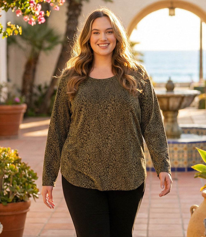 Plus Size Long Sleeve Metallic Knit Shirttail Top