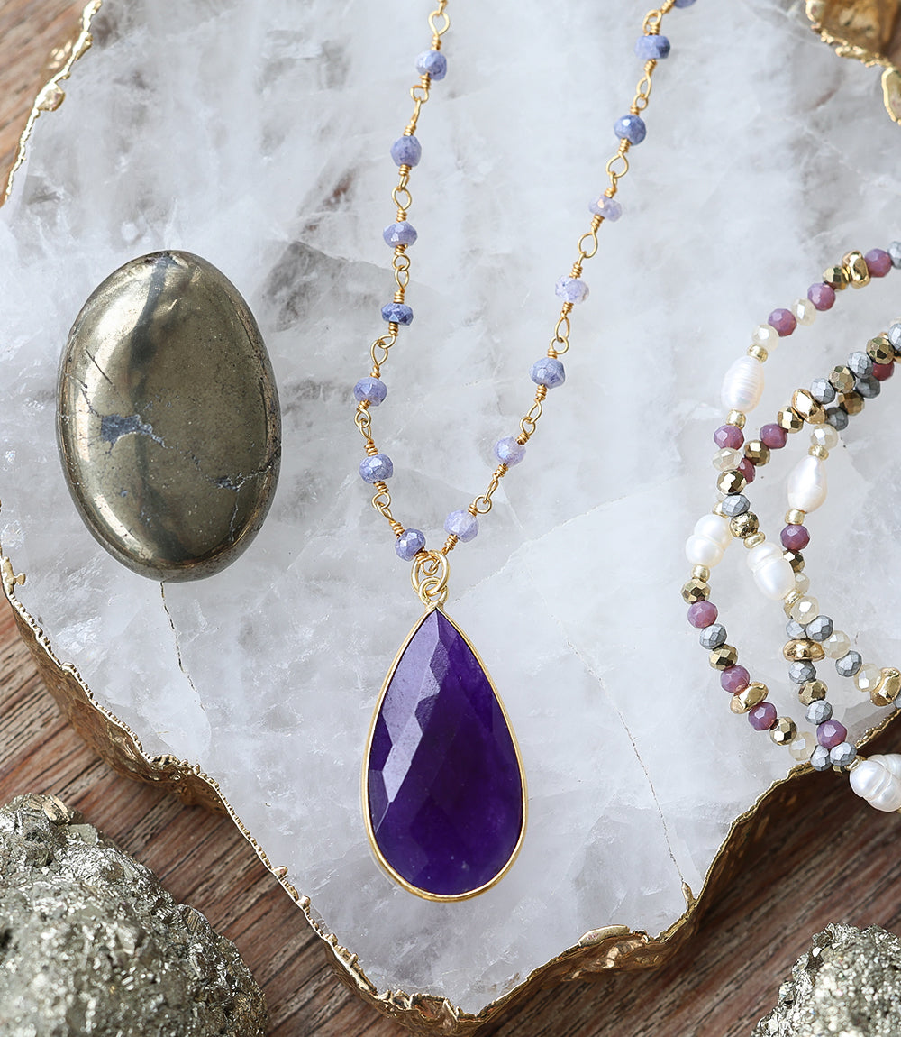 Beaded Teardrop Pendant Necklace