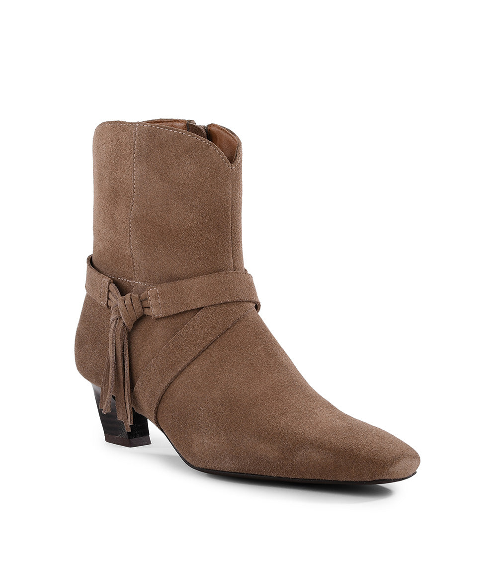 Seychelles Curtain Call Tassel Booties