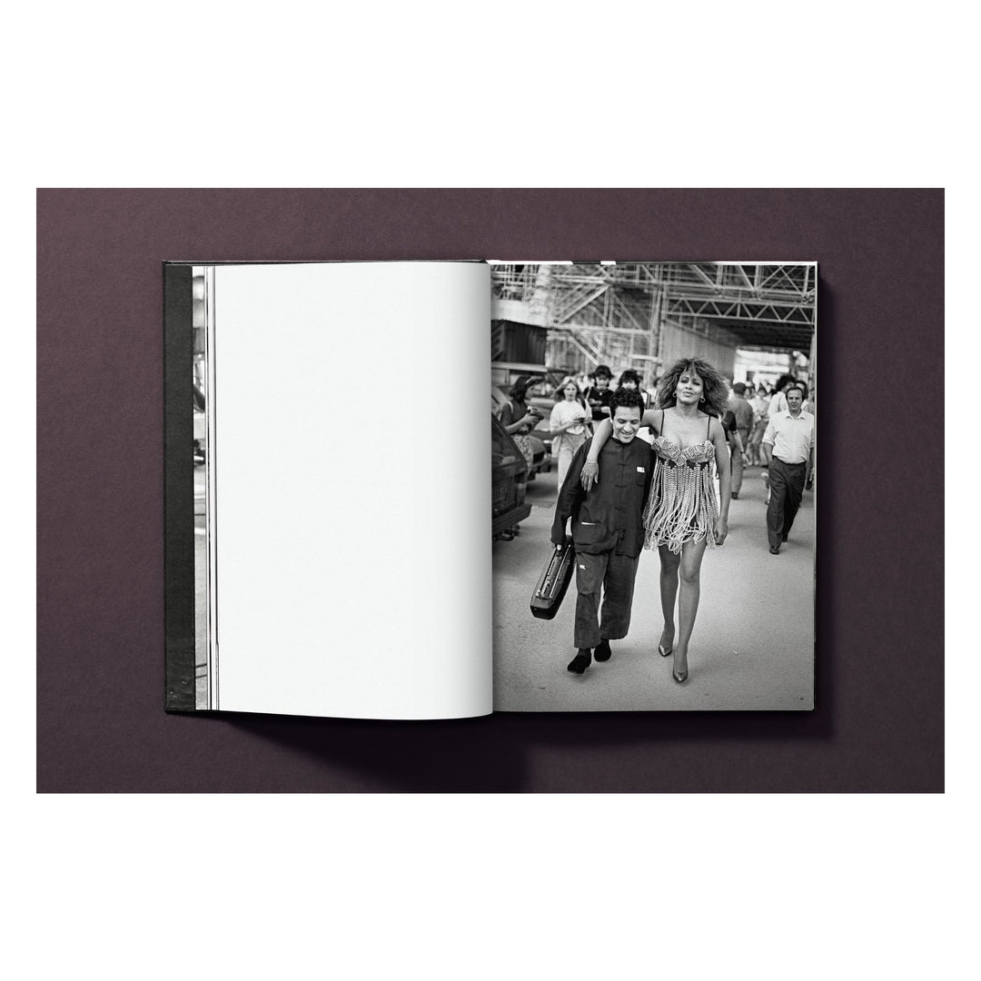 Tina Turner by Peter Lindbergh (German, French, English)