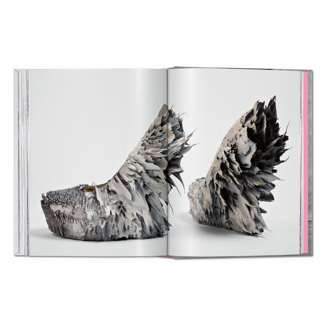 Shoes A–Z. 45th Ed. (German, French, English)