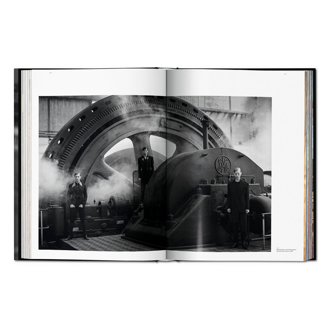 Peter Lindbergh. On Fashion Photography (German, French, English)