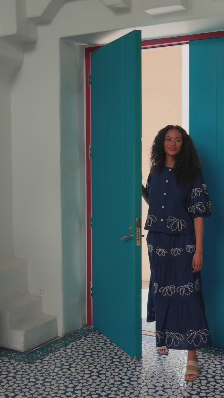 Embroidered Puff Sleeve Shirt